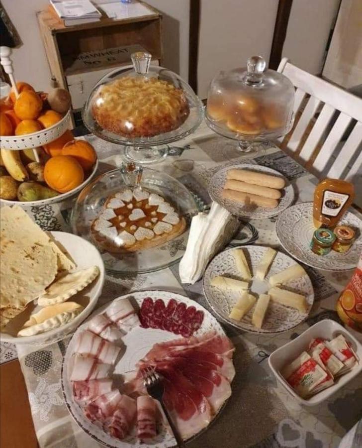 B&B E Home Restaurant S'Ispera Monolocale Uso Esclusivo Fonni Dış mekan fotoğraf